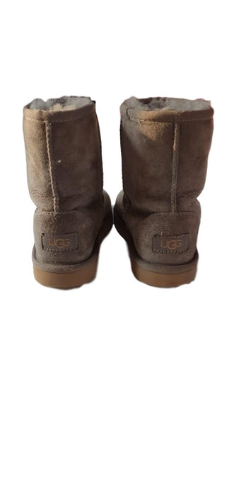 UGG boy or girl boots 30 (shoes) (4695926603824)